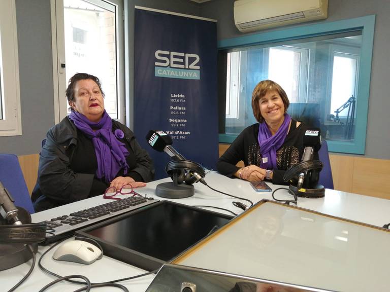 Dolors Comes i Jos Farreny són dues de les components del grup de treball "Barris Violetes" de la FAVLL que han rebut la distinció "Meninas" de la Delegació del Govern a Catalunya.