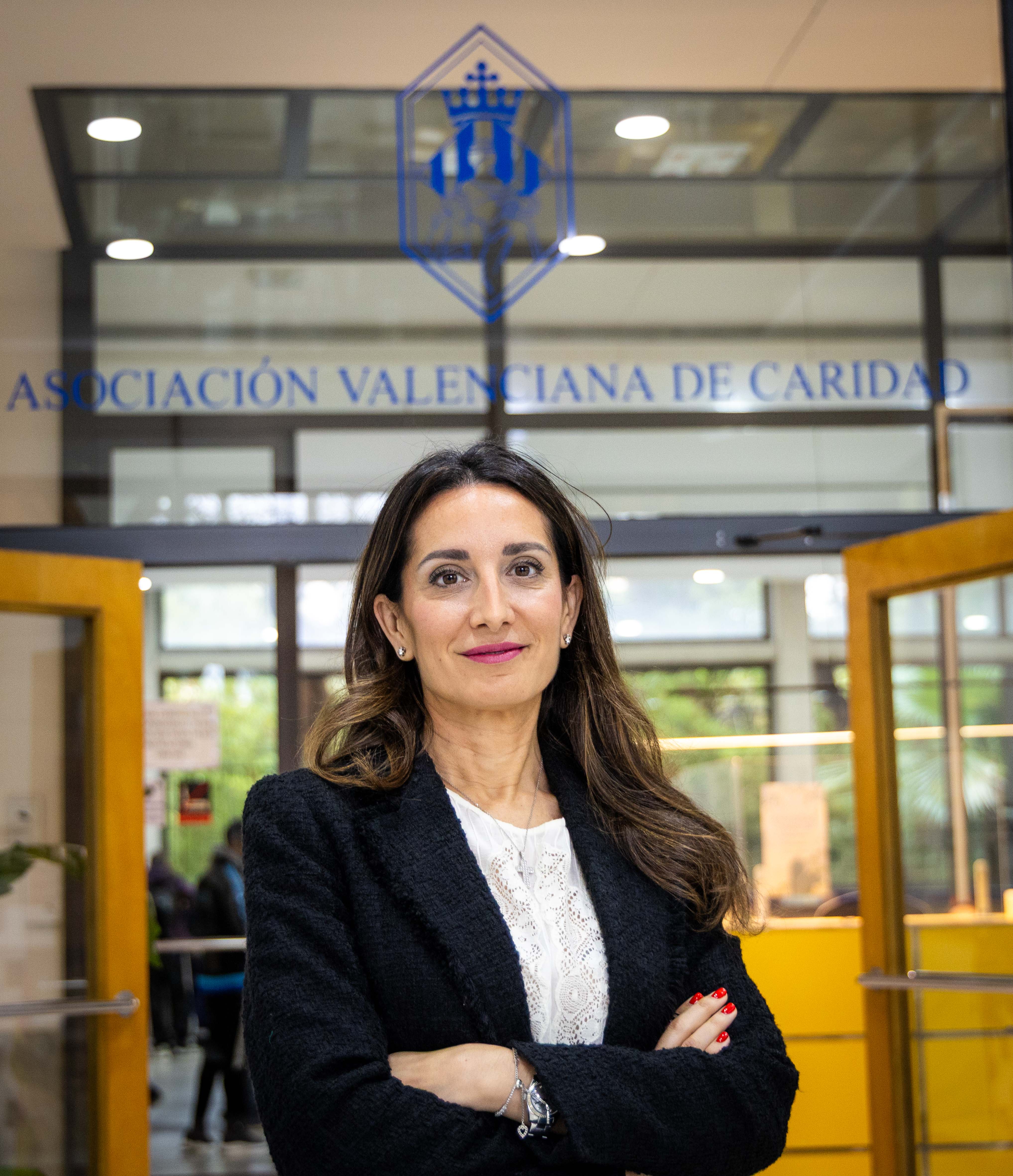 Elena Sánchez Calvo asume la presidencia de Casa Caridad, convirtiéndose en la primera mujer en liderar la institución