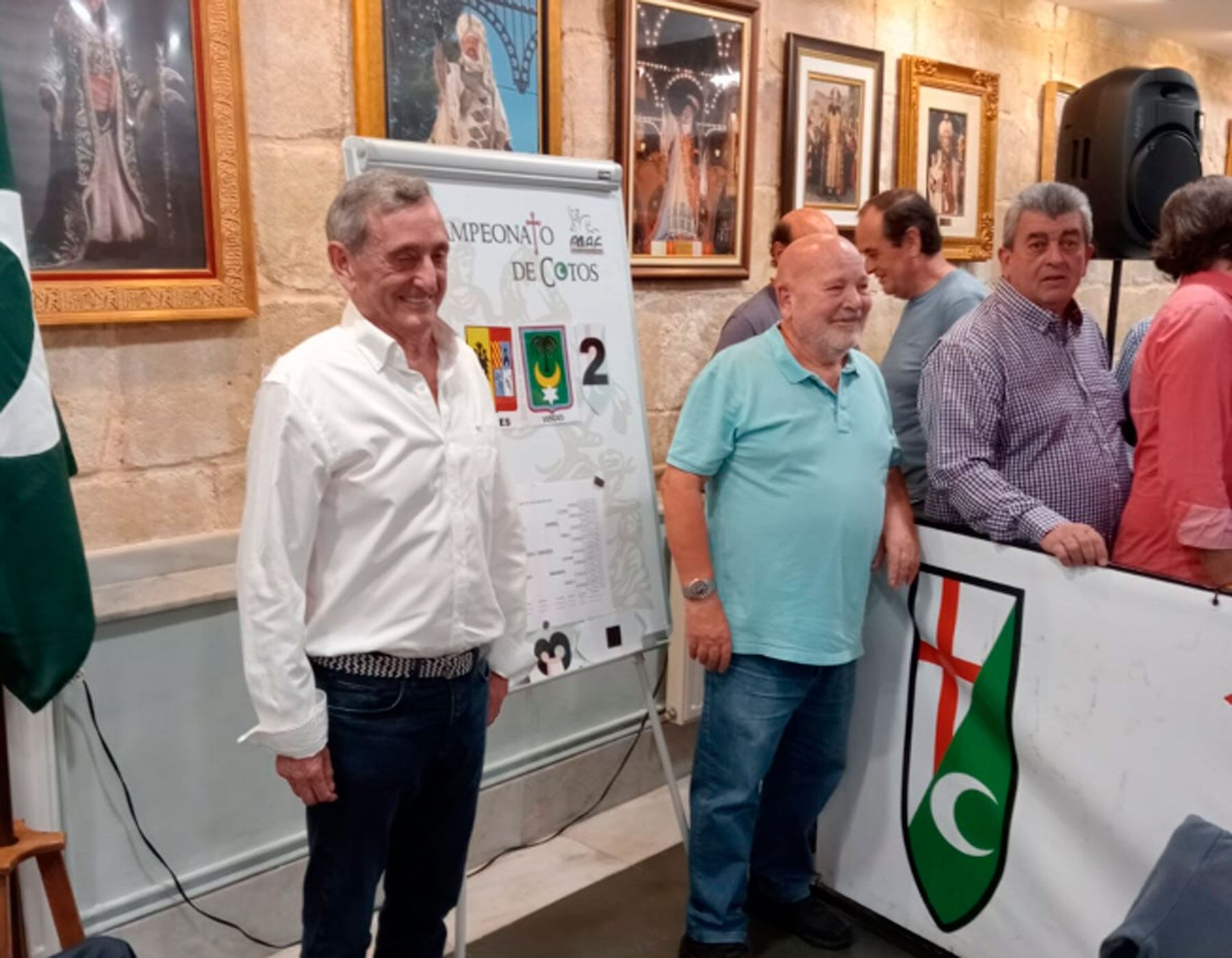 Los representantes de los Cides, jorge García y josé Agustín Copel, al acabar la final del campeonato de cotos