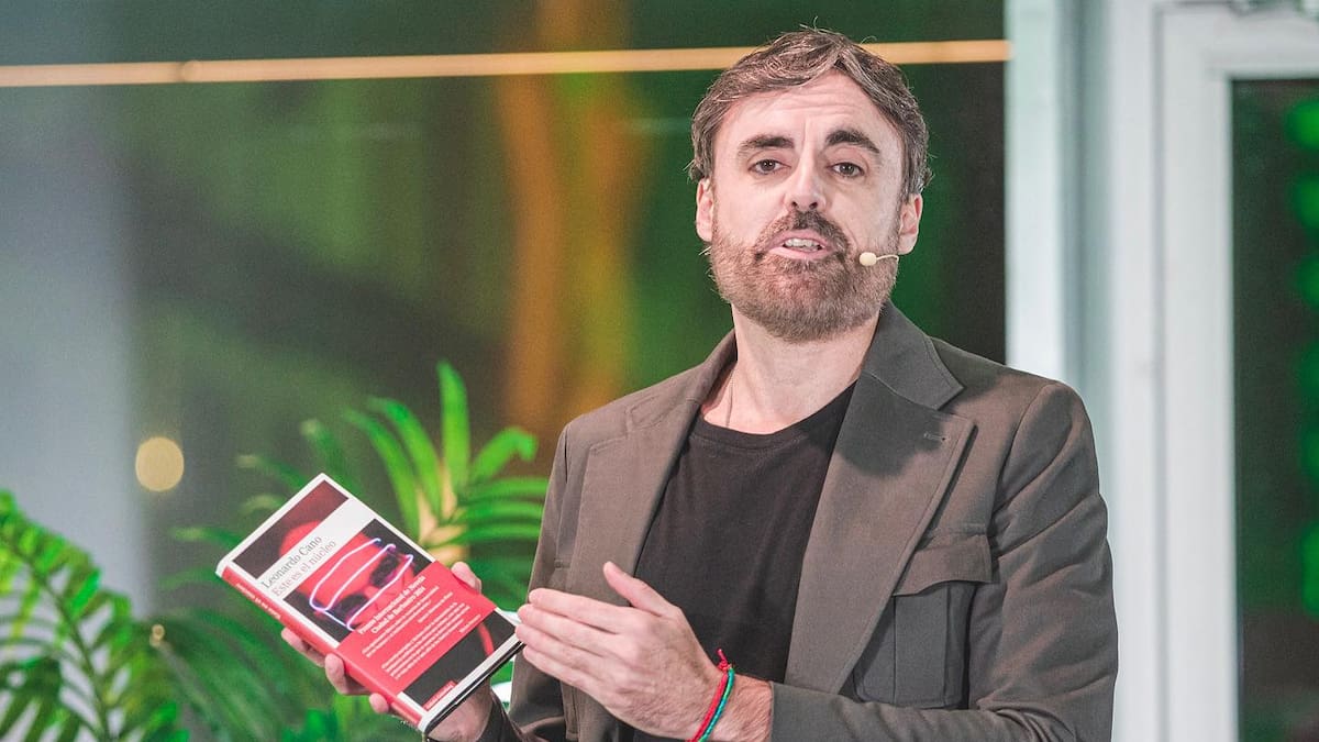 Entrevista a Leonardo Cano, ganador del Libro del Año Región de Murcia