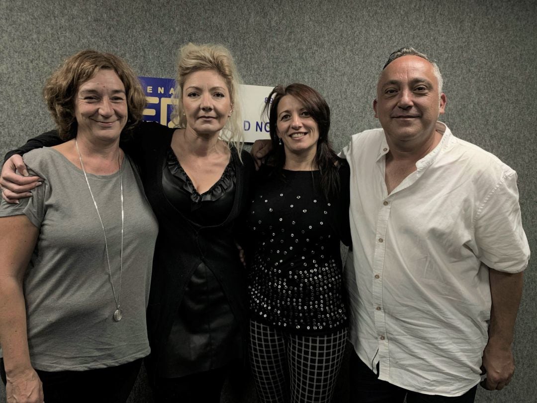 Amapola Delcheri (actriz), Mónica Escudera (jefa de maquillaje), Belén Granda (productora y guinoista) y Joaquín Acosta (doctor pelo)