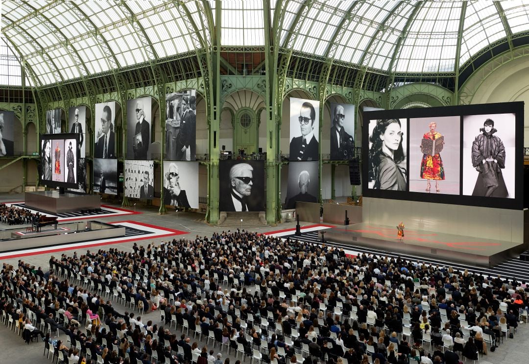 El Grand Palais fue el lugar de la puesta en escena de un homenaje con las dimensiones de una ópera