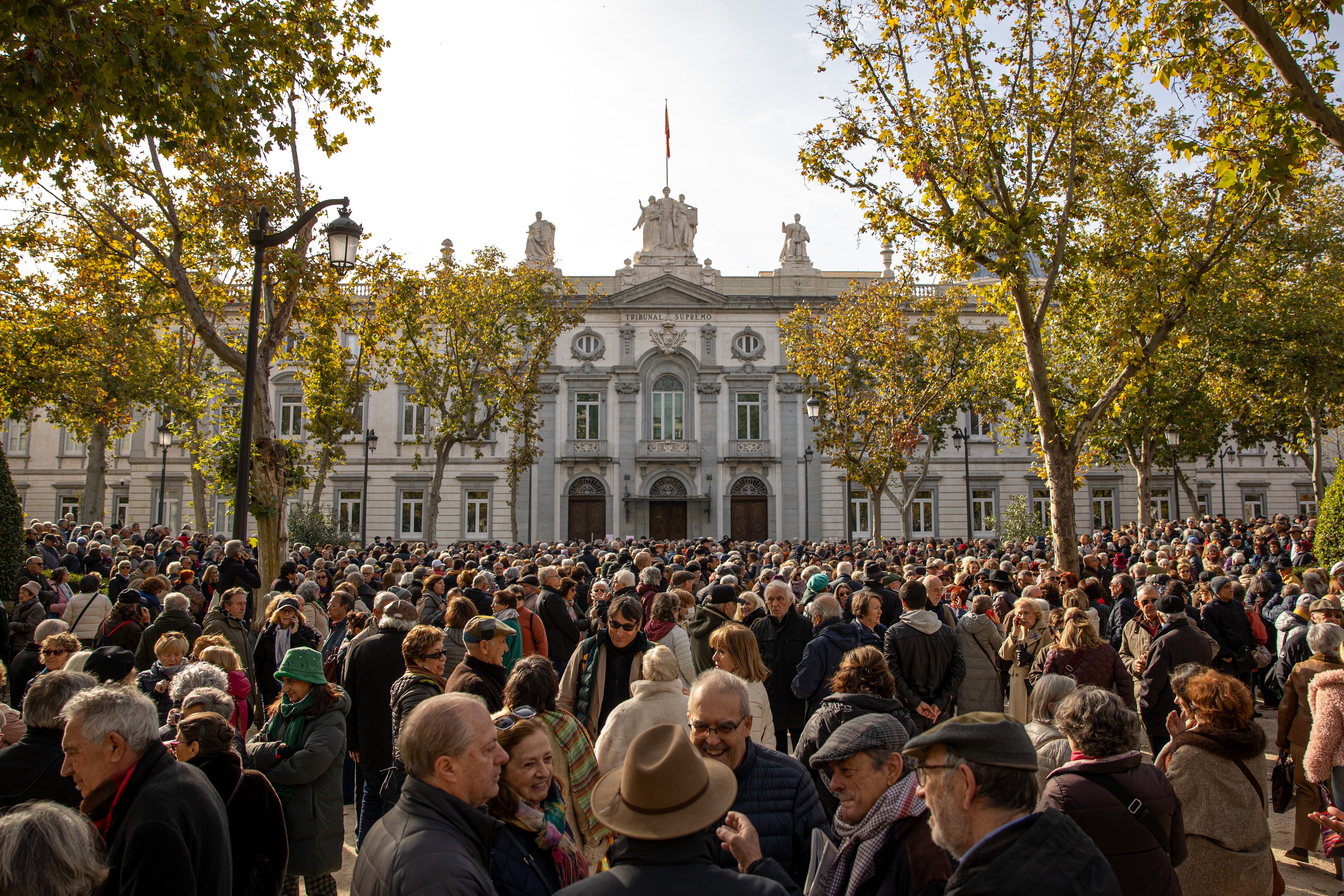 Manifestación frente del Tribunal Supremo en Madrid en apoyo al fiscal general del Estado.