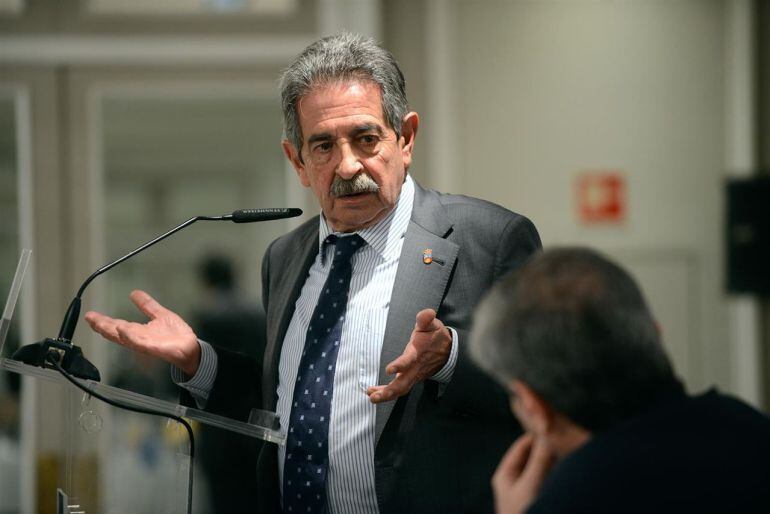 Revilla arremete contra los metereólogos