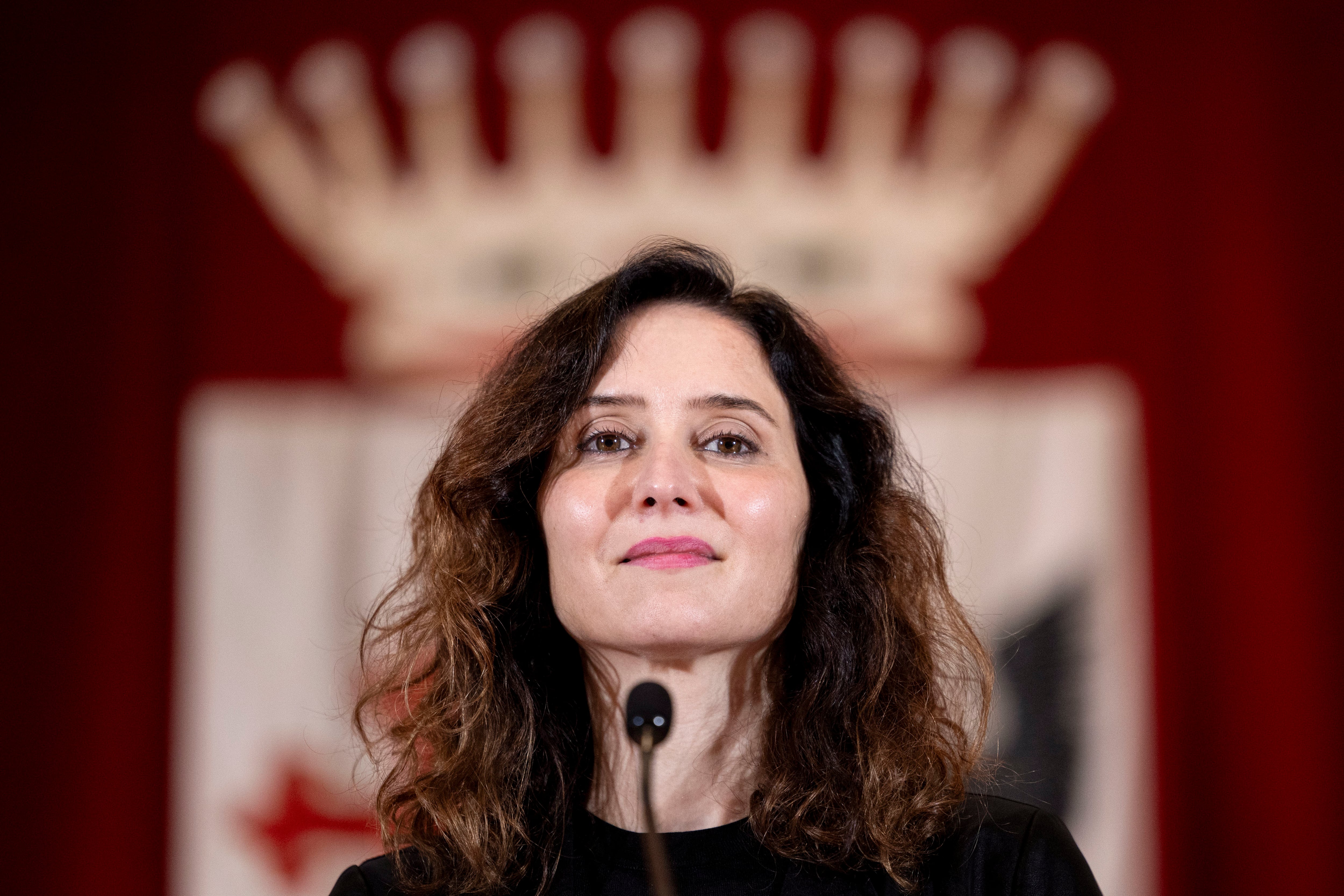 La presidenta de la Comunidad de Madrid, Isabel Díaz Ayuso, en rueda de prensa tras la reunión del Consejo de Gobierno celebrada este miércoles en Alcobendas. EFE/Daniel González