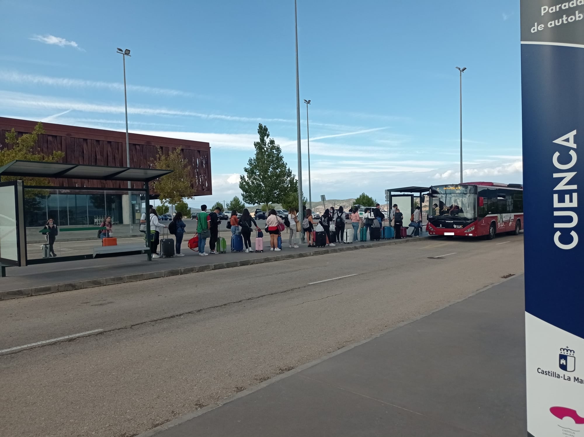 Parada de autobús de la estación de Alta Velocidad &quot;Cuenca-Fernando Zóbel&quot;