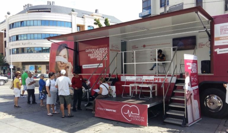 Durante tres días las mujeres mayores de 45 años de Colmenar Viejo se pordrán hacer un chequeo gratuito y recibir información para prevenir enfermedades de corazón e infartos