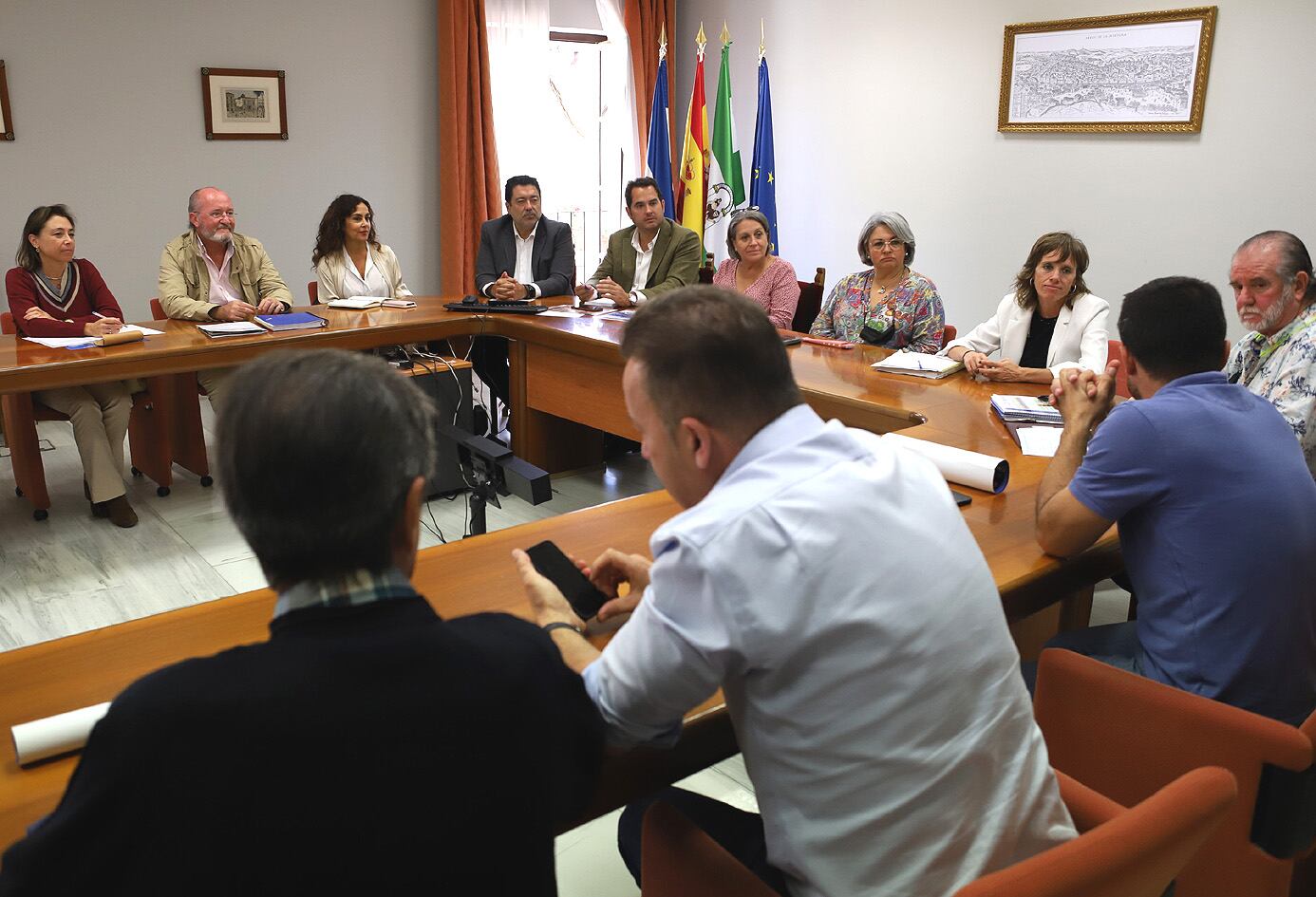 Laura Álvarez durante la reunión con la Asociación Reyes Magos