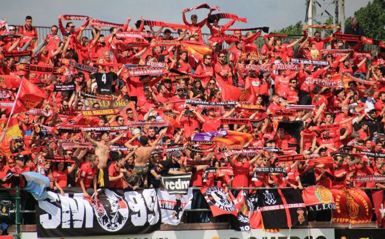 Aficionados del Mallorca en Miranda de Ebro 