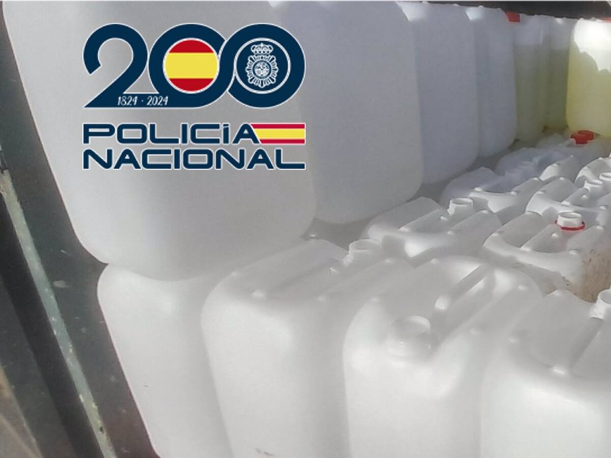 Dos detenidos en Jerez, uno menor, al interceptar más de 675 litros de gasolina para narcolanchas