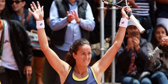 La tenista tolosarra Lara Arruabarrene celebra su segundo triunfo en Bogotá