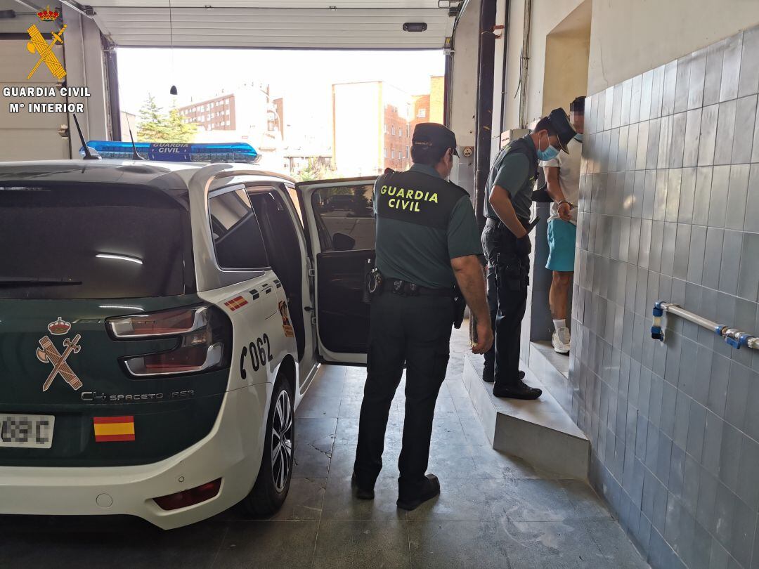 Detenido por allanamiento de morada y tentativa de robo con fuerza