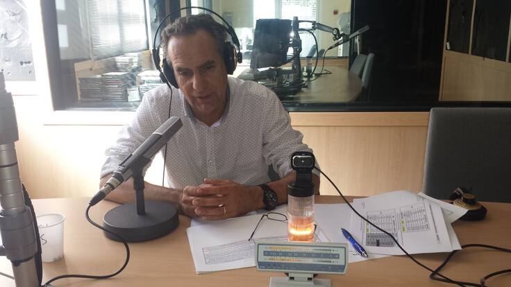 El Govern apremia a las aerolíneas para que incrementen frecuencias y bajen precios