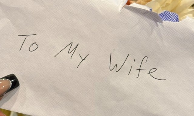 La carta que una mujer ha recibido de su marido tras 12 años de casados.