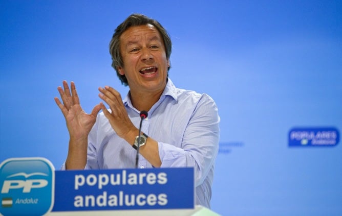 El vicesecretario general de Organización y Electoral del PP, Carlos Floriano, durante su intervención en la reunión del Comité de Dirección del partido popular andaluz.