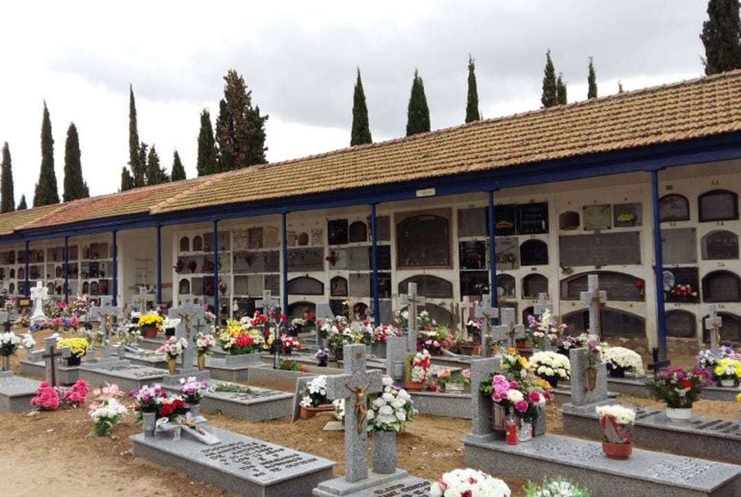 Cementerio del Santo Angel de la Guarda