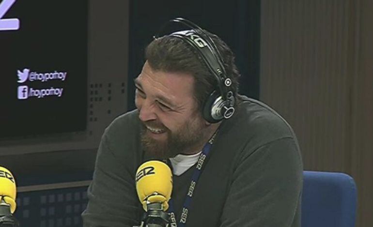 Hovik en los estudios de la SER