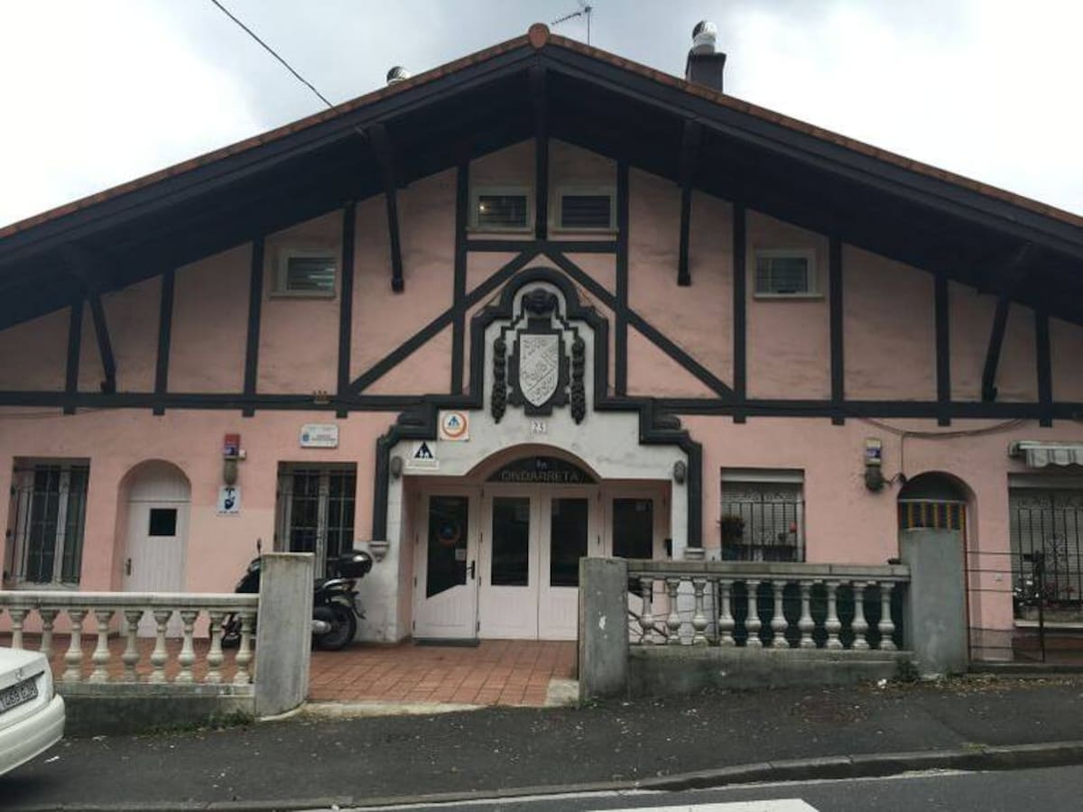 El albergue de La Sirena se reconvierte en centro de acogida e inserción social en Donostia