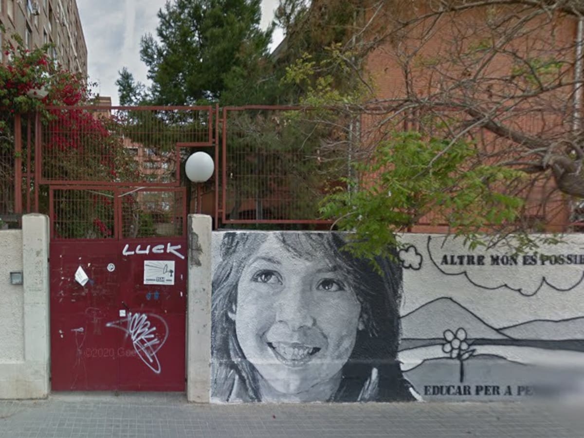 La comunidad educativa del Colegio Público Max Aub de València reclama la reforma inmediata de la escuela