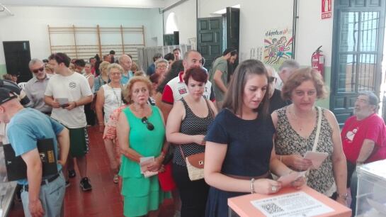 Colas en el CEIP San Lorenzo.