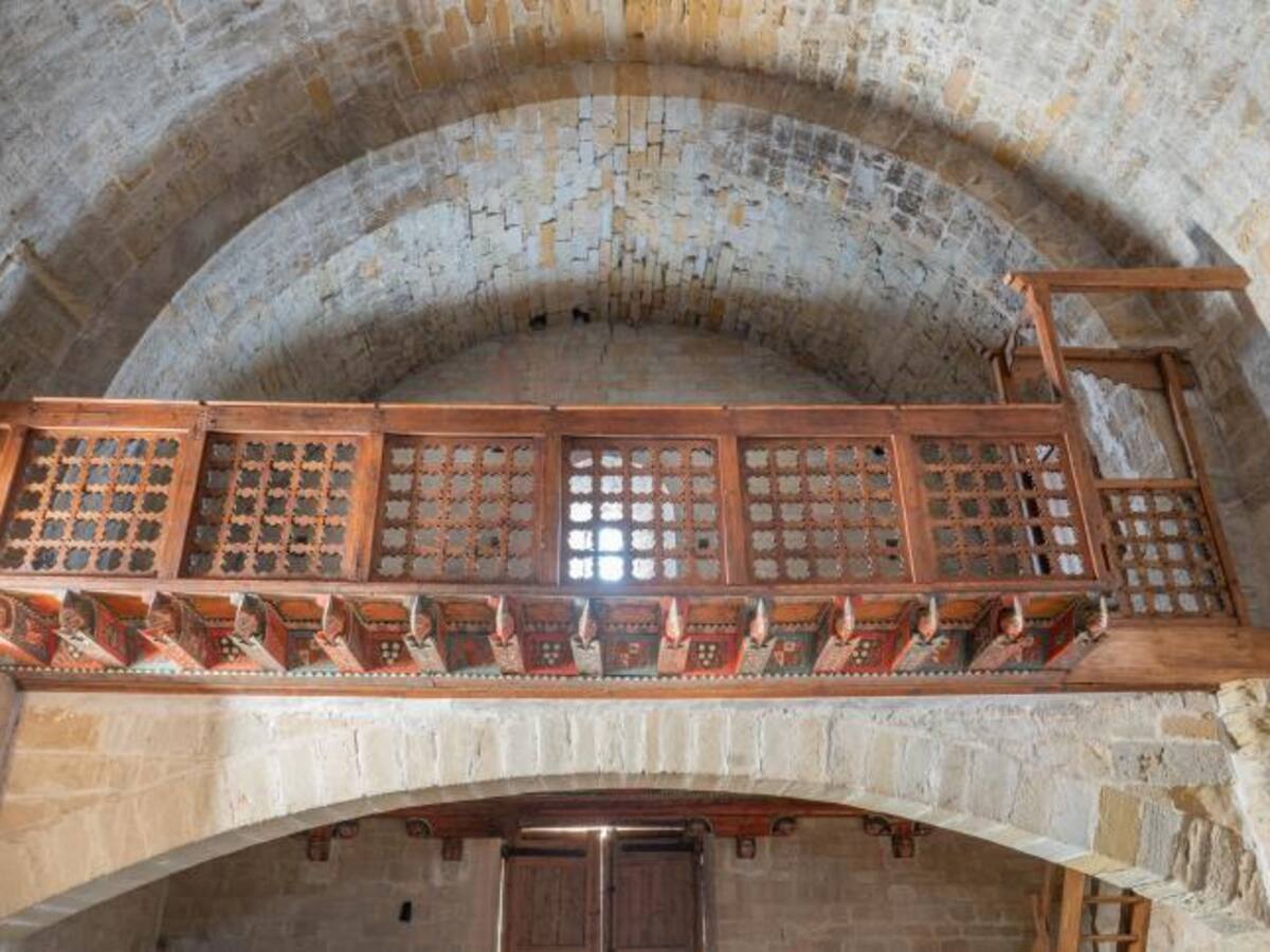 La DGA destina 140.000 euros a la restauración del alfarje de la ermita de San Román y al yacimiento de Labitolosa