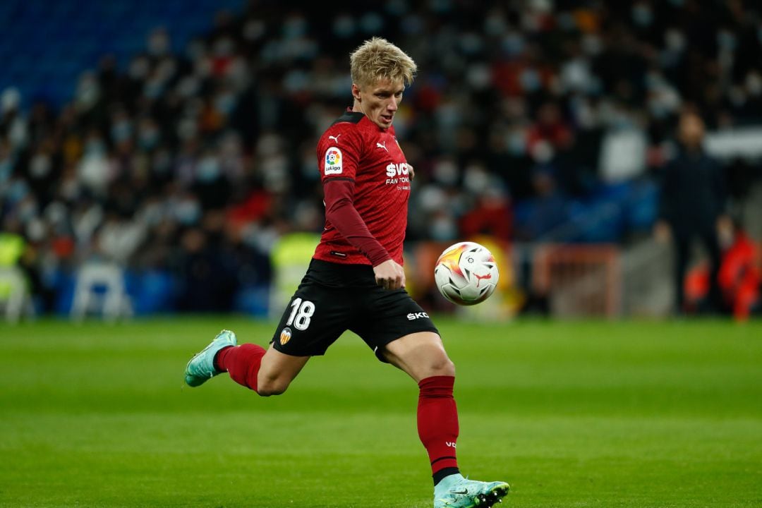 Daniel Wass of Valencia in action during the Spanish League, La Liga Santander, football match played between Real Madrid and Valencia CF at Santiago Bernabeu stadium on January 08, 2022, in Madrid, Spain.
 AFP7 
 ONLY FOR USE IN SPAIN