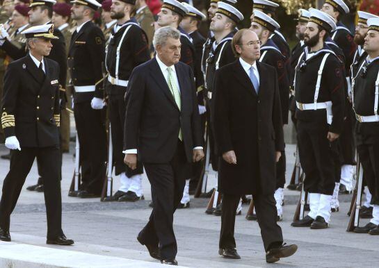 Los presidentes de Congreso y Senado, Jesús Posada y Pío García Escudero, y el jefe de Estado Mayor de la Defensa