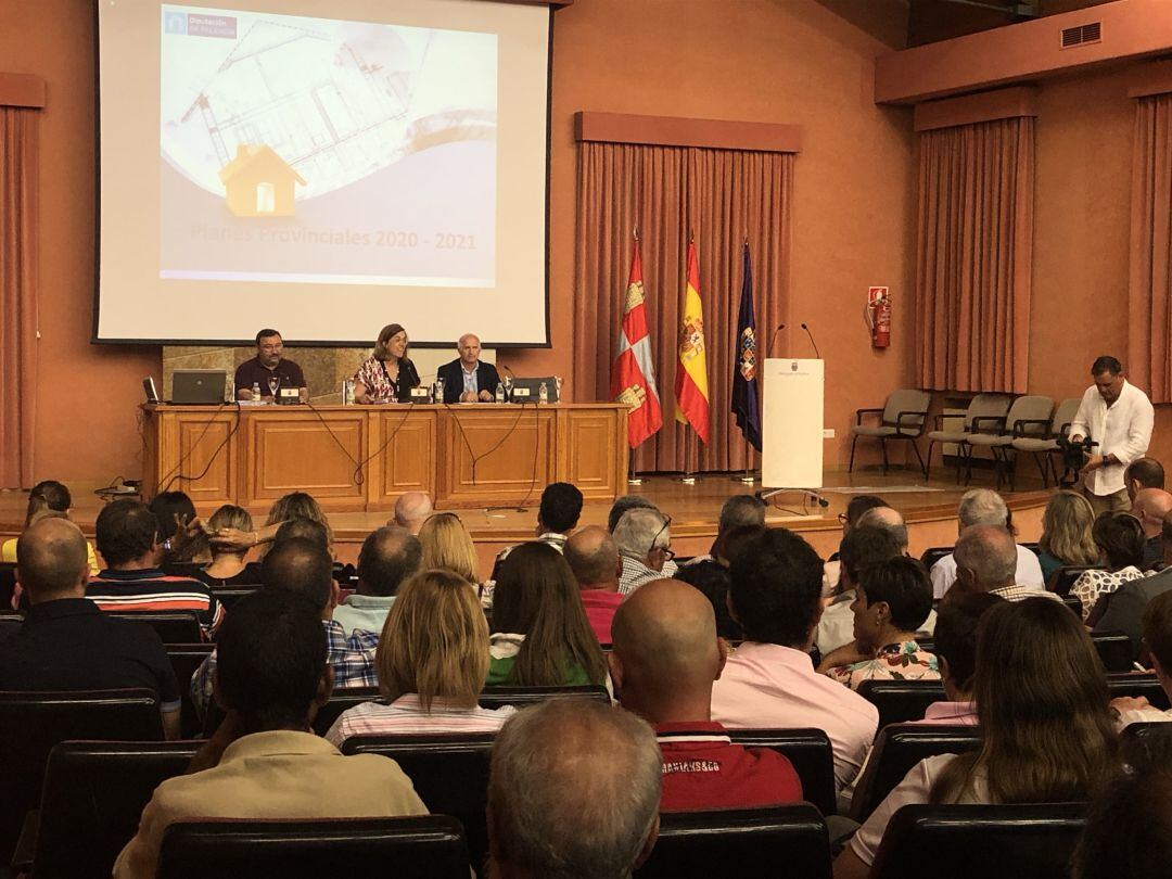 Jornada con alcaldes sobre Planes Provinciales de la Diputación de Palencia
