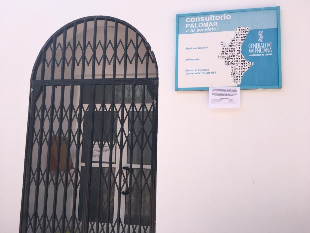 Imatge del consultori de El Palomar tancat al públic