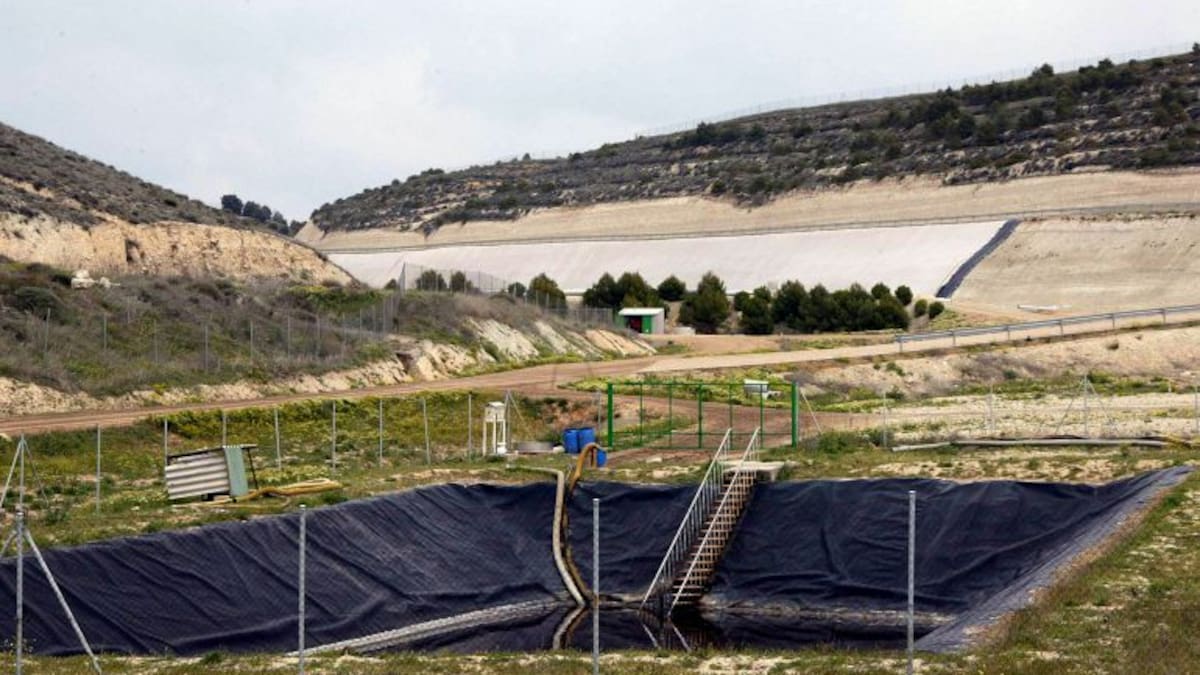 La Junta intenta legalizar el vertedero de Santovenia 19 meses después