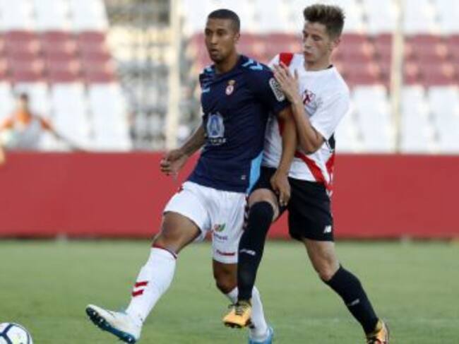 Zuiverloon puede perder su puesto en el equipo leonés.