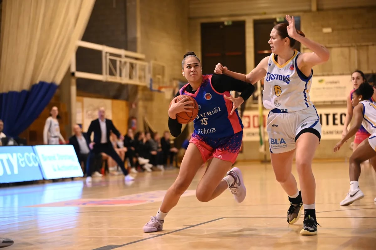 Imagen del partido del Baxi en Bélgica ante el Royal Castors Braine (foto: FIBA)