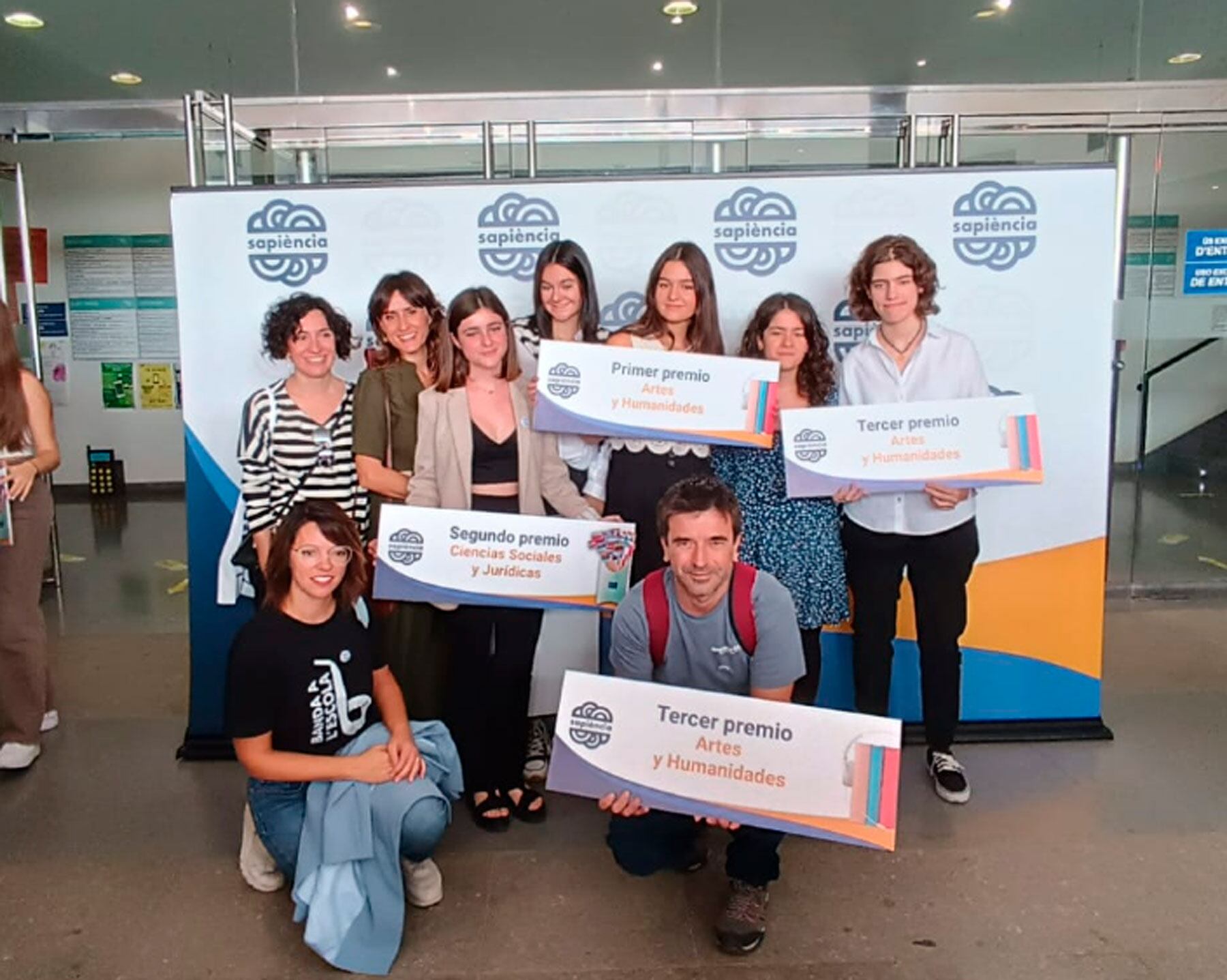 Las alumnas del IES Andreu Sempere premiadas con sus tutores