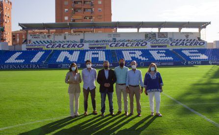 Noelia Justicia, Jesús Medina, Raúl Caro, Javier Vallejo, Pedro Cintero y Ángeles Isac. 