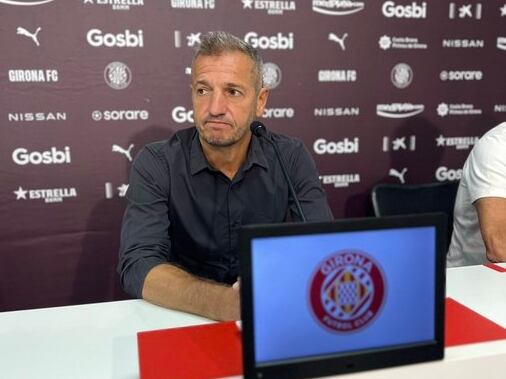 Quique Cárcel a la roda de premsa d&#039;avui a Montilivi.