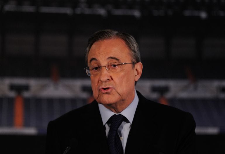 Florentino, en el Palco de Honor del Santiago Bernabéu