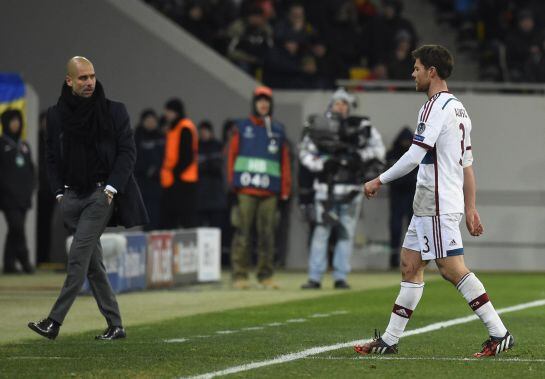 El centrocampista del Bayern, Xabi Alonso, fue expulsado ante el Shakhtar