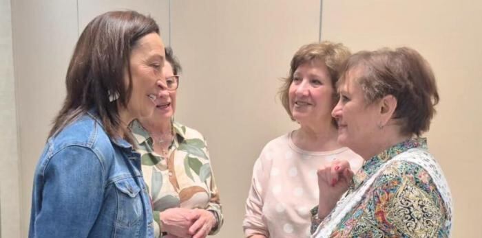 La Consejera en funciones ha visitado el hogar de personas mayores del IASS en Monzón. Foto: DGA