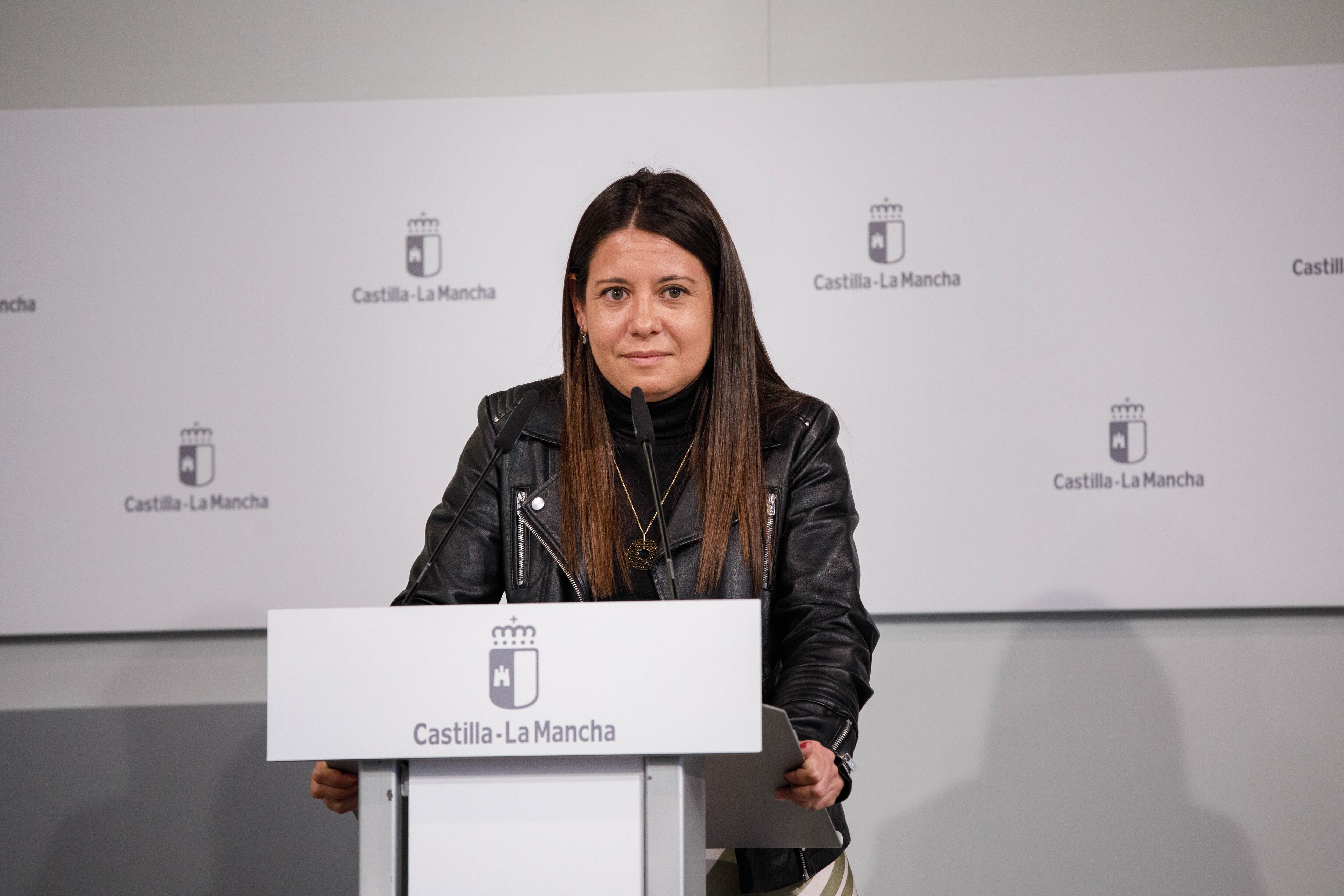 La consejera de Bienestar Social, Bárbara García Torijano, en rueda de prensa para informar de los acuerdos del Consejo de Gobierno relacionados con su departamento