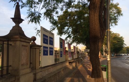 Los carteles sin foto del PP en Murcia