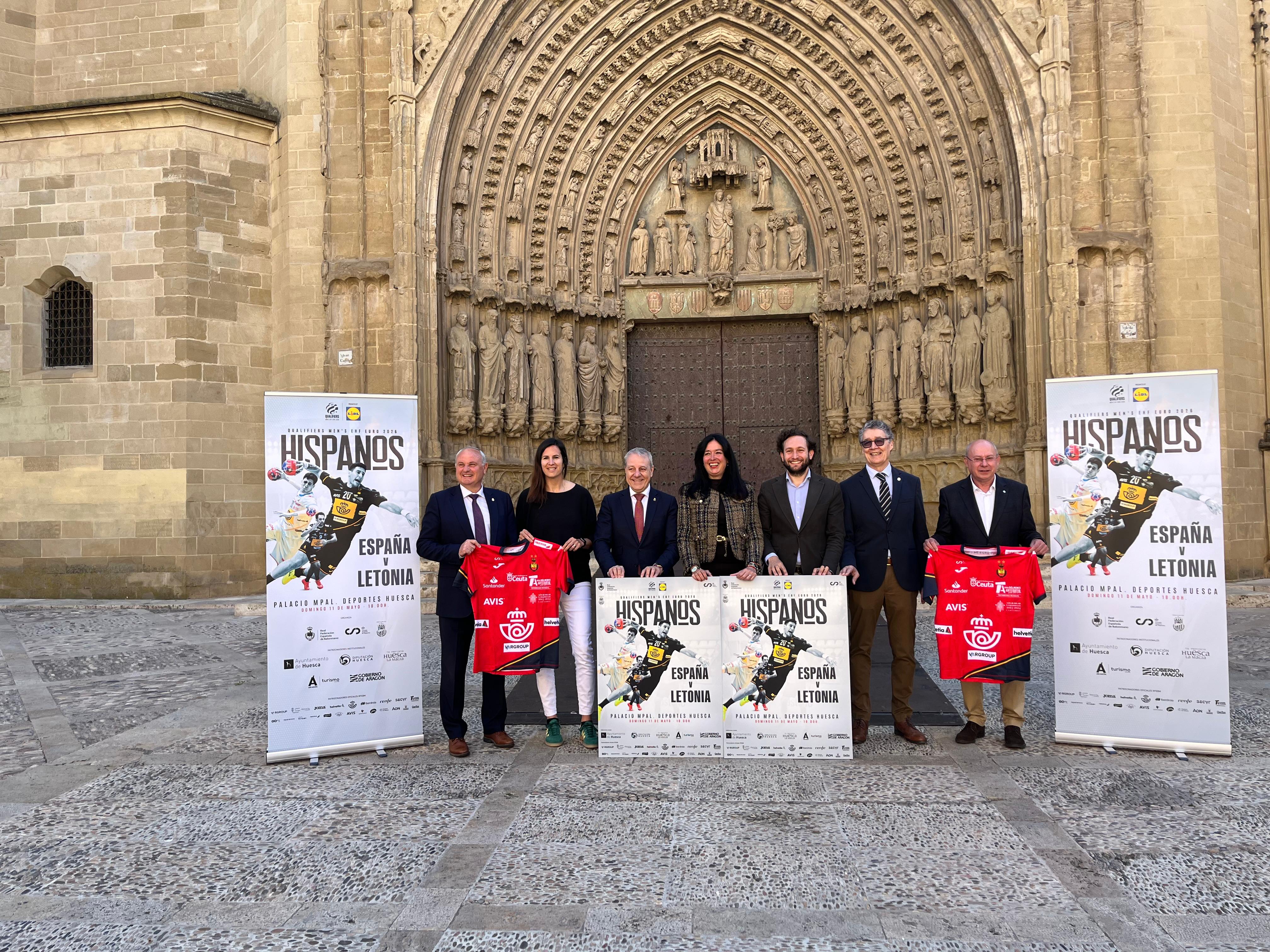 Huesca acoge con ilusión a 'Los Hispanos'