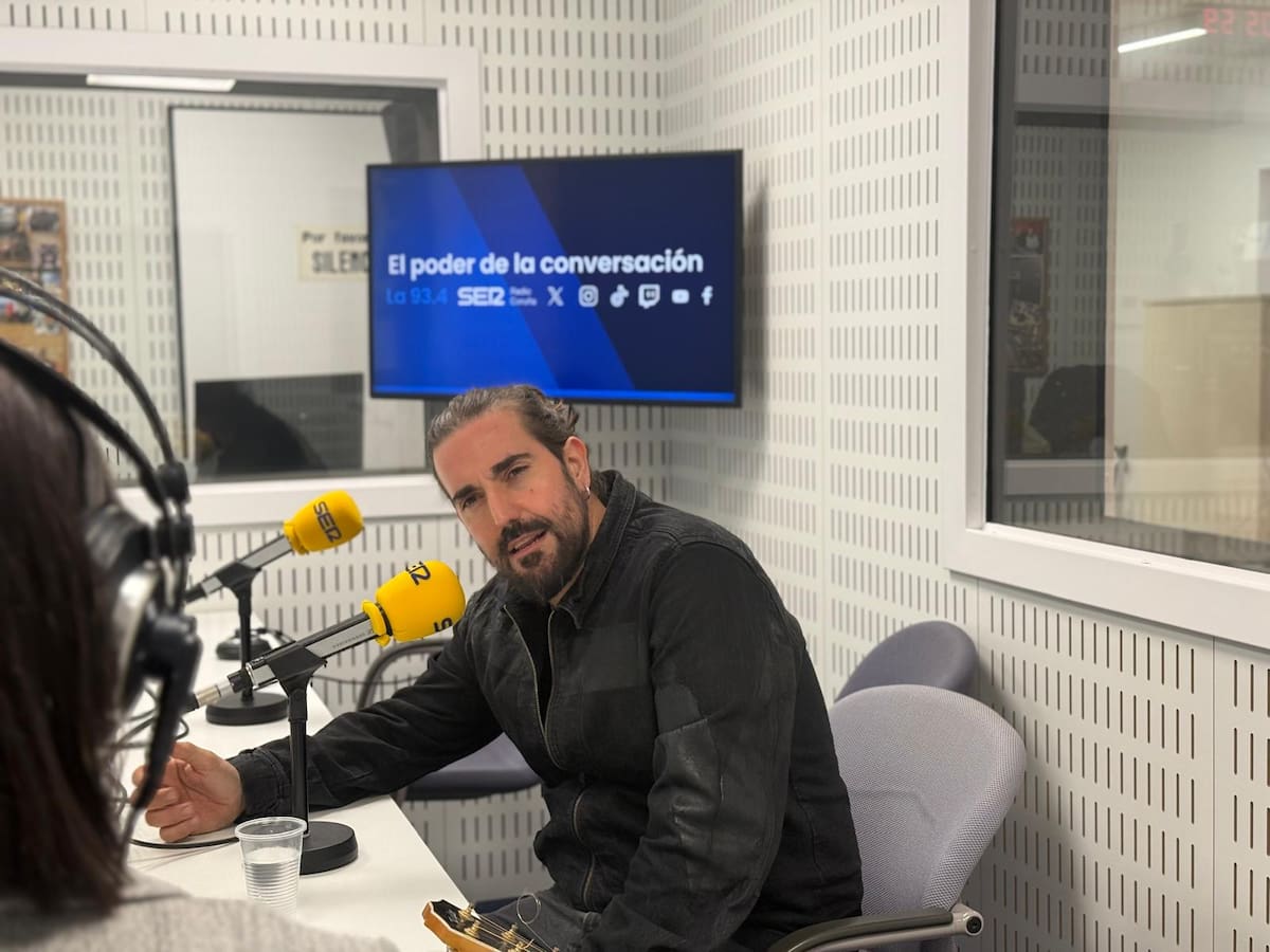 Andrés Suárez presenta Lúa y habla de su adicción al móvil: “Nos han controlado sin darnos cuenta”