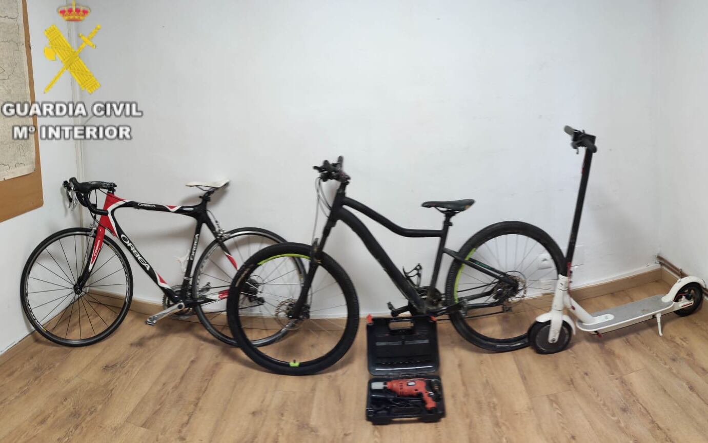 Robaban material deportivo de alta gama