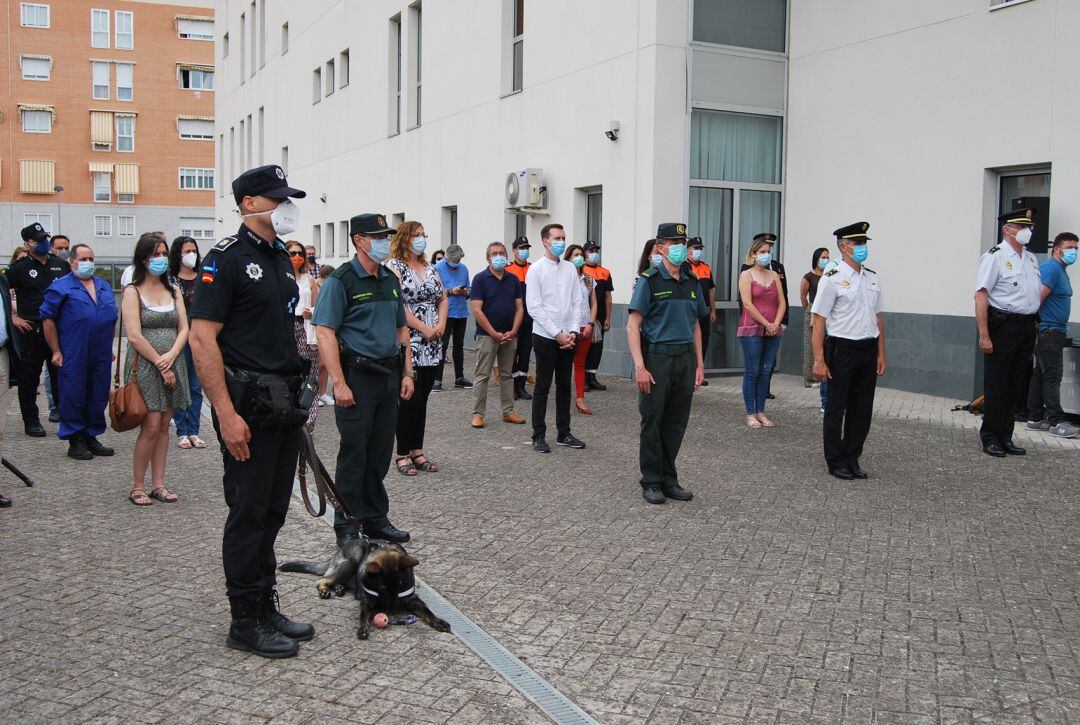 Representantes de varios cuerpos policiales participaron en Parla en el acto conmemorativo del patrón de la Policía Local
