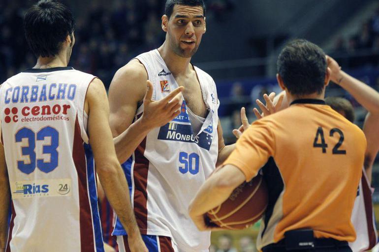 El jugador tunecino, último jugador revelación de la Liga Endesa, ha firmado por el Real Madrid de baloncesto, procedente del Blu Sens Monbus (Obradoiro)