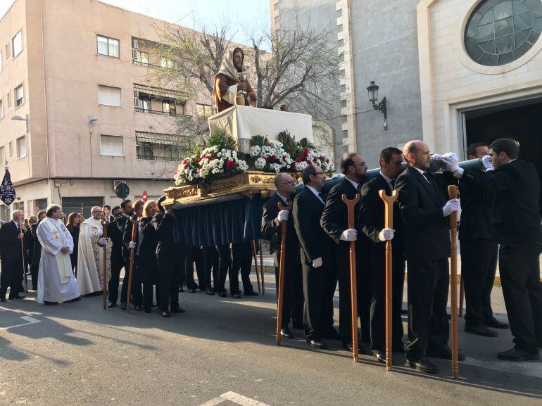 La imagen del Cristo de la Paz llegó a Elda hace 25 años