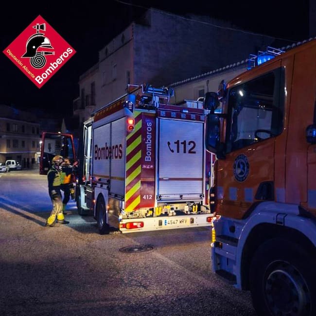 Bomberos de Villena en La Font de la Figuera