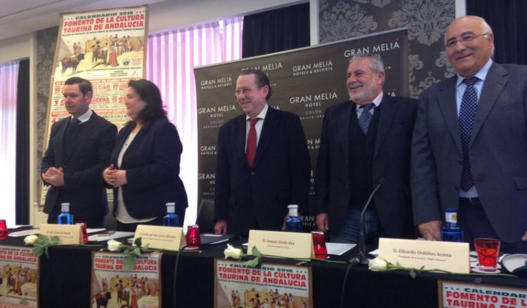 De izquierda a derecha, Demetrio Pérez, Esther Gil, Emilio De Llera, Joaquín Durán y Eduardo Ordóñez