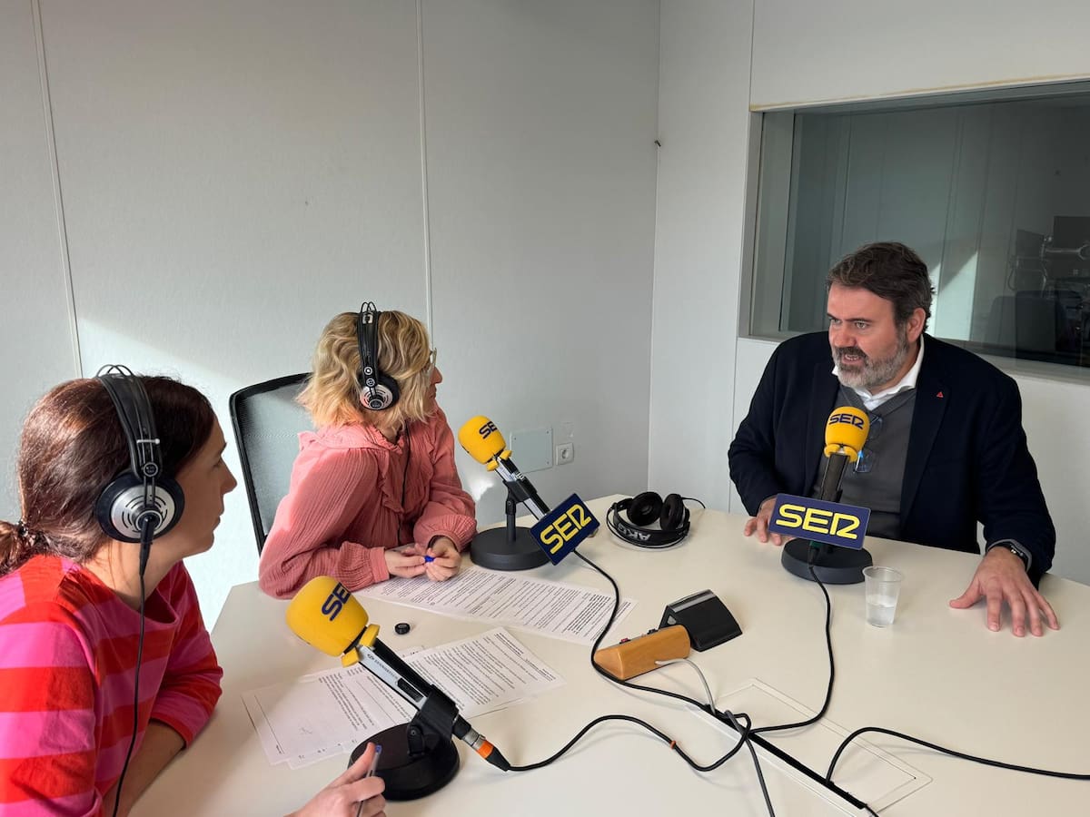 El Secretario de Estado de Juventud e Infancia visita Cantabria: "El centro de acogida de Cartes funciona con normalidad y no ha habido ningún conflicto con los vecinos"