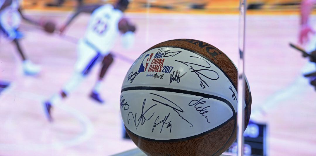 Un balón de la NBA, durante las finales de esta pasada temporada